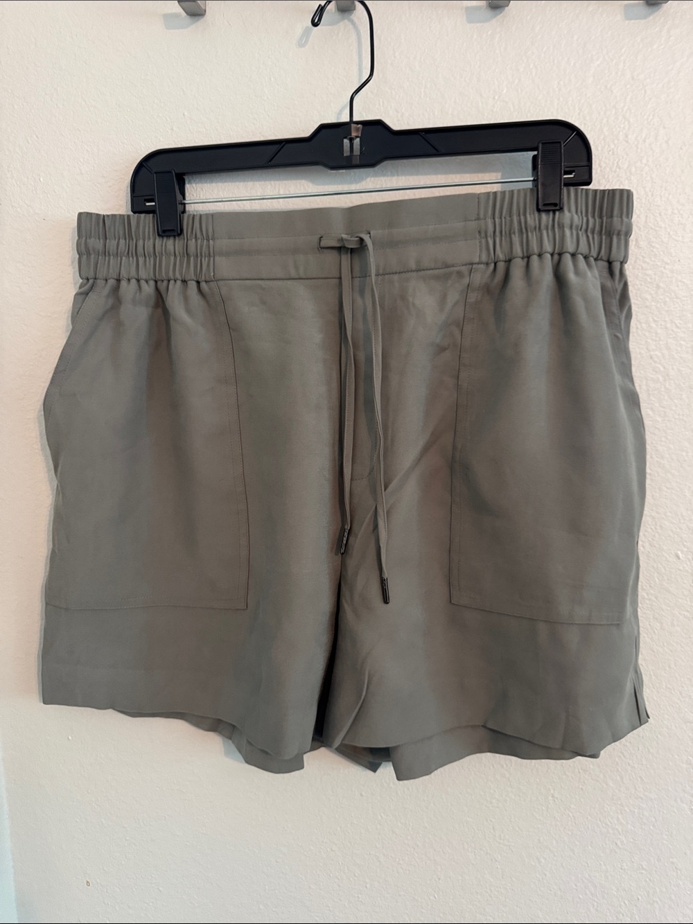 Everyday Drawstring Women's Shorts - Olive